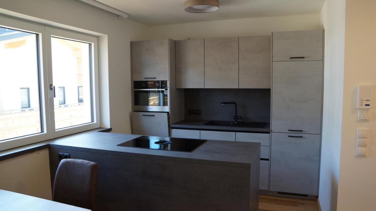 Sun Hill Apartment ชลัดมิง ภายนอก รูปภาพ