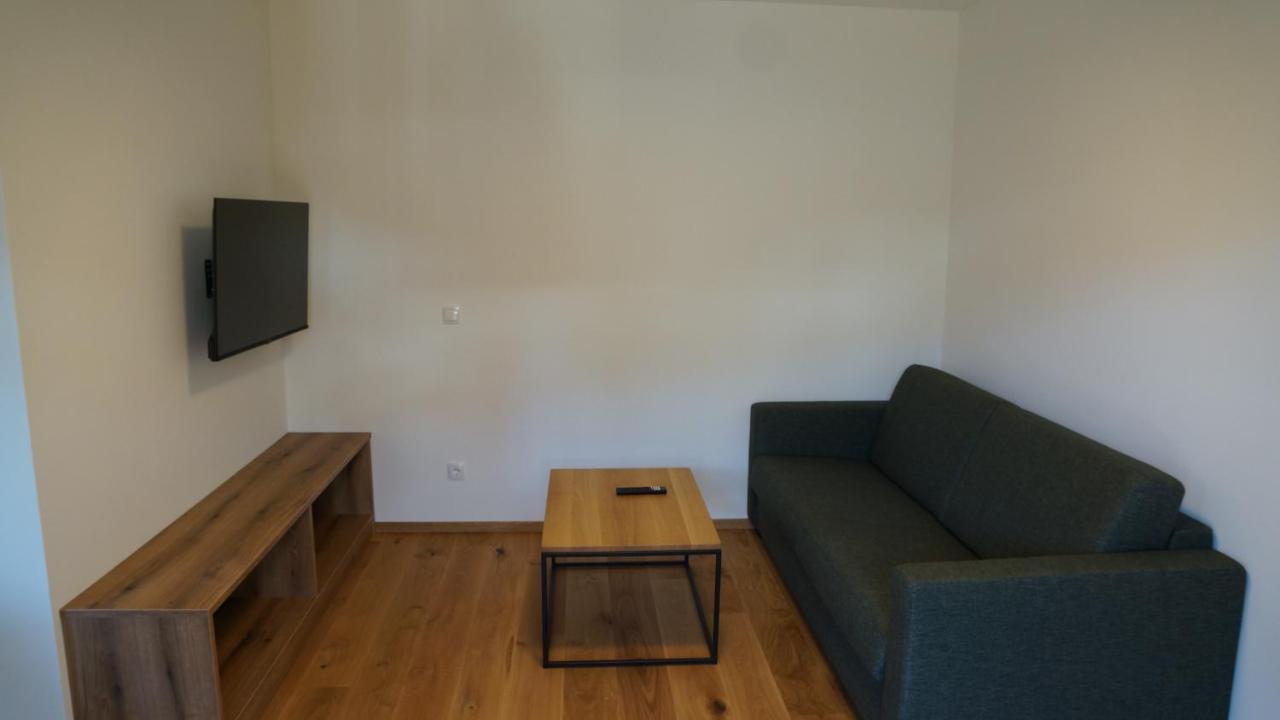 Sun Hill Apartment ชลัดมิง ภายนอก รูปภาพ