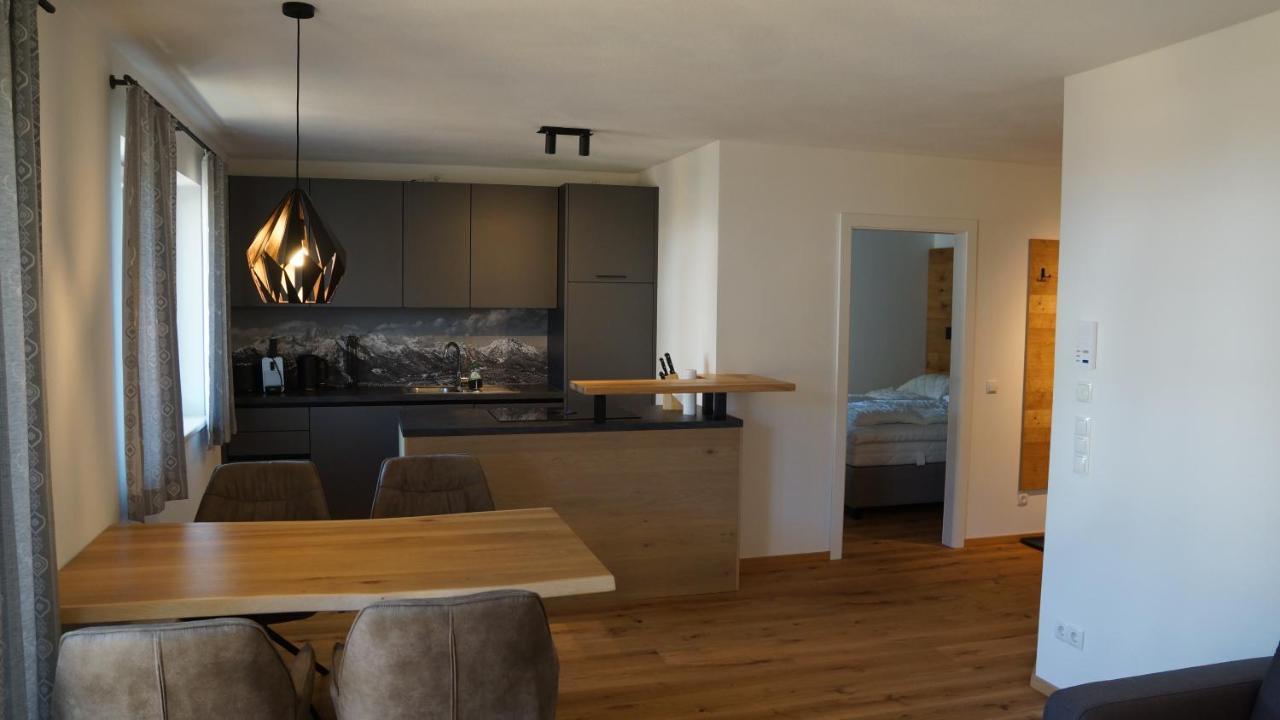 Sun Hill Apartment ชลัดมิง ภายนอก รูปภาพ